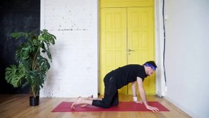 Растяжка ног для начинающих • Комплекс начального уровня • Йога с Яннау