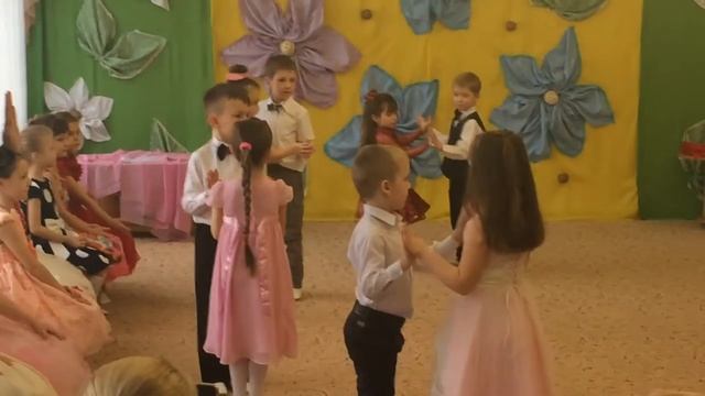 Супертанец праздник весны 1 Марта