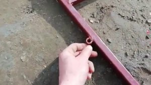 Делаем V образную шпалеру для винограда.