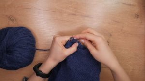 ВЯЖЕМ ТЕПЛЫЙ ХУДИ СПИЦАМИ. МК по вязанию худи спицами. Плечевые швы. Вшить рукав.