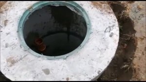 Устройство переливного септика из 5 ти бетонных колец