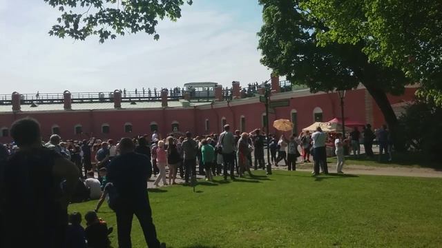 Мирный залп пушек. смотреть онлайн