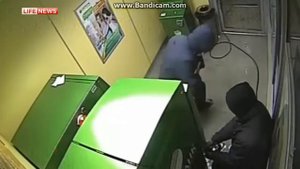 ограбление банкомата сбербанк