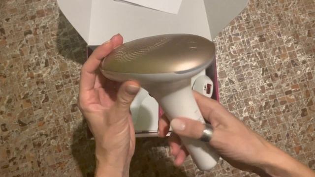 Распаковка Фотоэпилятор PHILIPS Lumea SC1997/00 из «Rozetka» смотреть онлайн