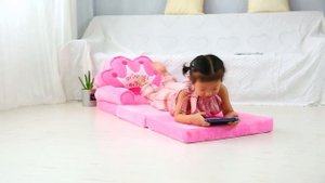 милый диванчик для детей