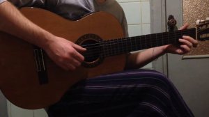 Серёга играет на гитаре и поёт,перебором. Весёлая Песня динозаврика в пустыне...