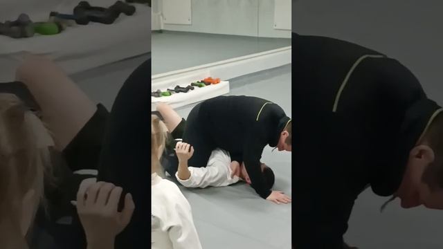 ДЕНЬ БОРЬБЫ. КУДО. Гильотина #белыйтигрярославль #whitetiger #борьбакудо смотреть онлайн