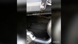 ПРИОРА ВОДА В САЛОНЕ.СМОТРЕТЬ ДО СЕРЕДИНЫ.