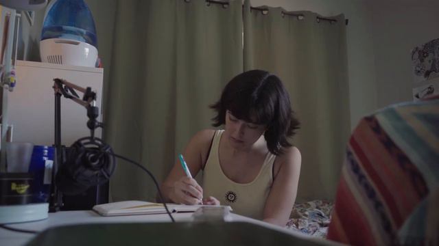 Attention - 2022 Easterseals Disability Film Challenge Entry смотреть онлайн