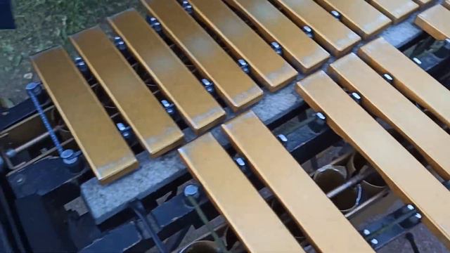 Алексей Чижик играет на виброфоне смотреть онлайн