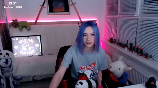 Mylittlerain САМЫЙ ПРОФЕССИОНАЛЬНЫЙ АНАЛ первый стрим на Твиче, меченосцы в сумочке и кактусы смотреть онлайн