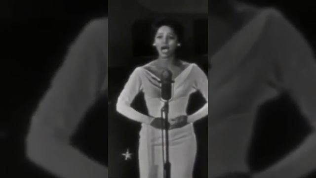 Dorothy Dandridge singing "Julie" at the 1957 Oscars