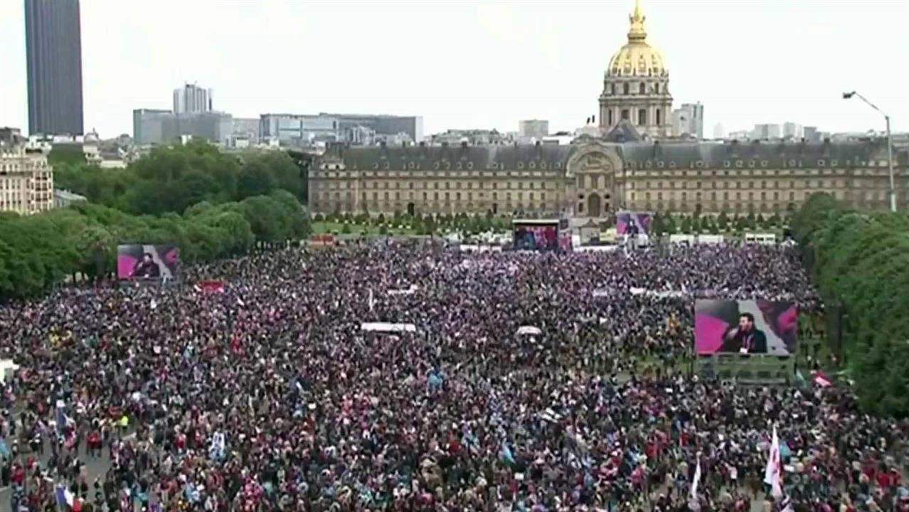 В Париже прошел многотысячный митинг противников однополых браков