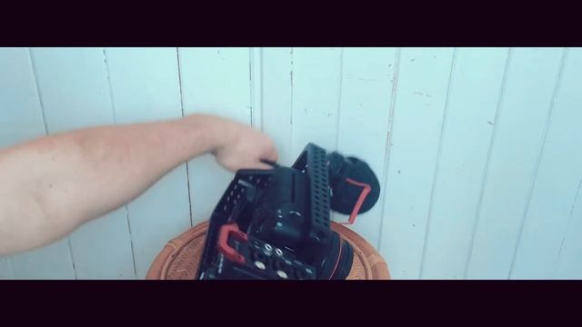 Unboxing TASCAM DR-701D in rig Canon EOS 1DC  Rode SVMX