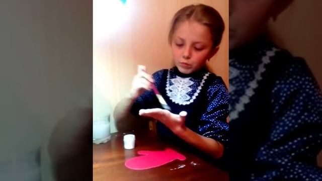 Поделка с детьми к новому году.Варежки. смотреть онлайн