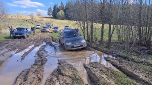 Сток Jeep Wrangler за 5 млн. из салона на Калужском тракте, Pajero на привязи, Нивасы творят чудеса