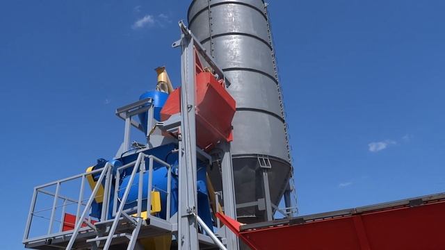 Работа мобильного бетонного завода РБМ-30 м.куб. бетона в час смотреть онлайн