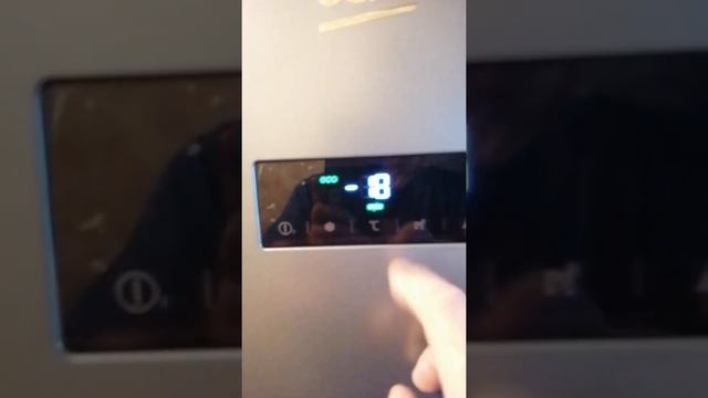 Морозильная камера Beko RFNK290E23S смотреть онлайн