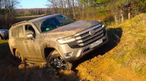 Toyota Land Cruiser 300 там, где её быть не должно. Дорогой внедорожник на бездорожье.