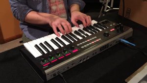 Korg R3 synthesizer review and sound demo