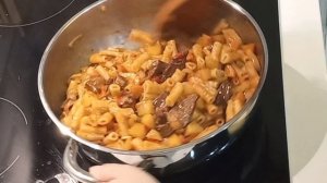 Уйгурские макароны с мясом?Uyghur pasta with meat.