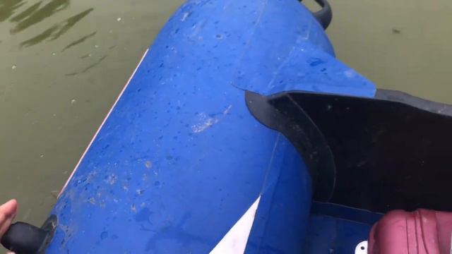 Рыбалка на лодке в черте города Барнаул. Ловля Окуня. Ультролайт..mp4 смотреть онлайн