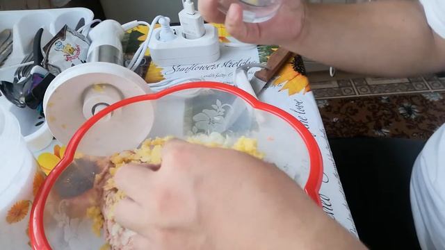 Жизнь на Сахалине #10 - Готовка! Пробую готовить котлеты вместе с блендером Redmond RHB-2975 смотреть онлайн