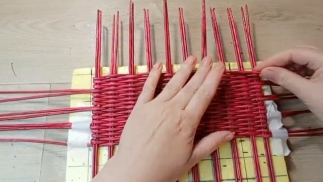 МК. Квадратно-Прямоугольное ДНО или КРЫШКА ситцем из бумажной лозы.