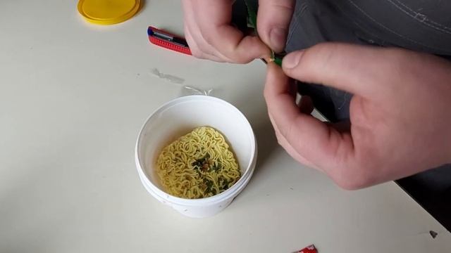 распаковка вьетнамской лапши смотреть онлайн