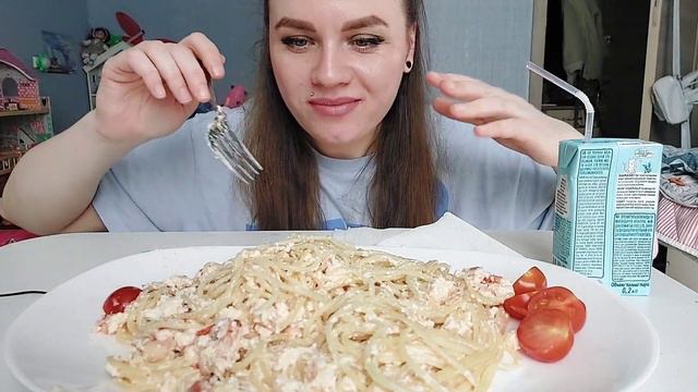 Мукбанг сливочная паста карбонара Огромная порция #мукбанг #фудблогер #пастакарбонара