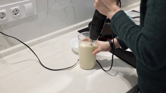 Блины на молоке | Подробная инструкция, чтобы не горели, не были комом | Рецепт с дрожжами и без смотреть онлайн