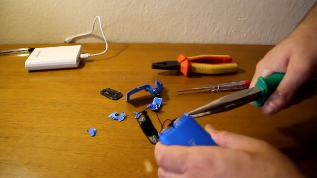 Στα ενδότερα ενός Power Bank смотреть онлайн