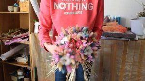 Нежный букет из сухоцветов в шляпной коробке  Lavandamia.by