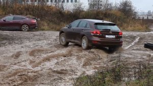 Toyota Venza. off road