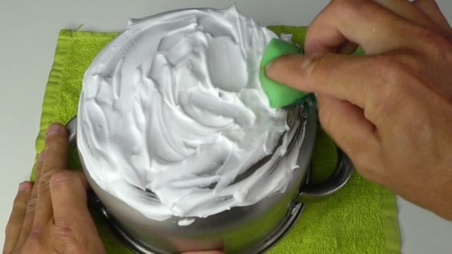 Нанесите немного ПЕНЫ ДЛЯ БРИТЬЯ на дно кастрюли,сковородки! РЕЗУЛЬТАТ УДИВИТ! смотреть онлайн