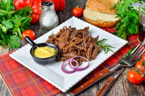 КАК ПРИГОТОВИТЬ РВАНОЕ МЯСО ГОВЯДИНА В ДУХОВКЕ