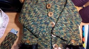 Вязание . Пальто для девочки спицами.