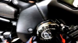 Замена дисков сцепления  на мотоцикле Ямаха.Repairing of the motorcycle gearbox Yamaha FZ1-N .
