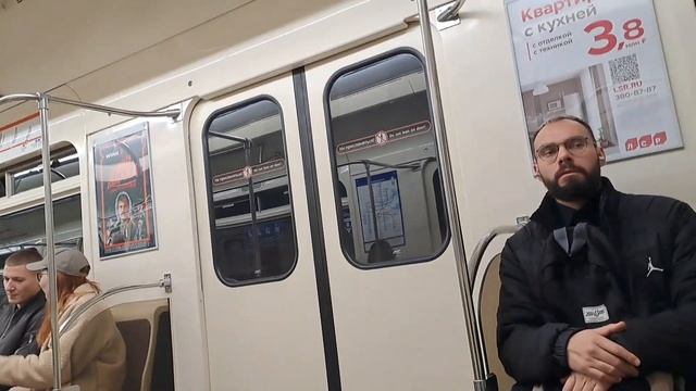 Поездка в метро от улица дыбенко до спасская линия 4