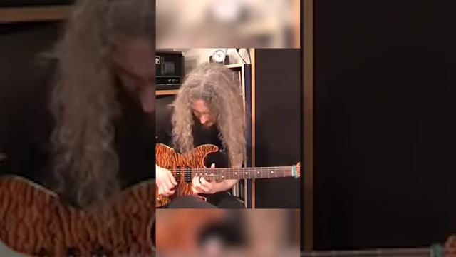 The most WTF section of Guthrie Govan ever?