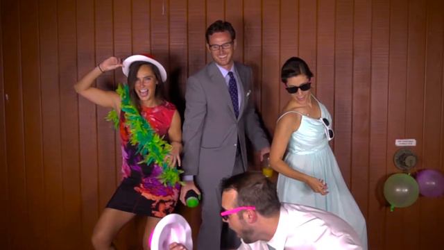 Kamelia & Kevin's Slow Motion Video Booth смотреть онлайн