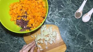 Манты с рубленным мясом и тыквой