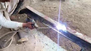 Как выполнить ремонт переднего моста пакистанской компании Bedford вручную