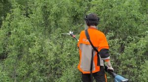 Тестируем садовый мультитул / Аккумуляторный комбимотор Makita LXT DUX60Z