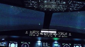 Approaching Vienna airport during massive thunderstorm in a flight simulator (HD)