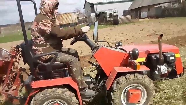 Садим картофель МТЗ-132 н смотреть онлайн