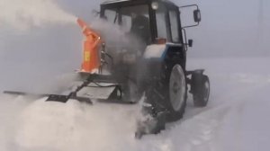 Шнекороторный снегомет Ураган 2200. Снегоуборочная техника.