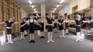 Студия первых годов обучения "Солнышко Петербурга" Лицей 533 Группа 1