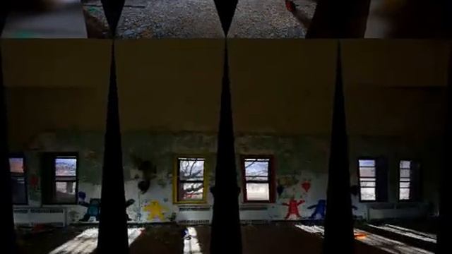 Детская зона в психиатрической больнице Rocklands (США, Нью-Йорк). смотреть онлайн