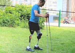 Учусь ХОДИТЬ на ПРОТЕЗАХ НОГ без костылей. Часть 1: "Я пришел в "Антарес"